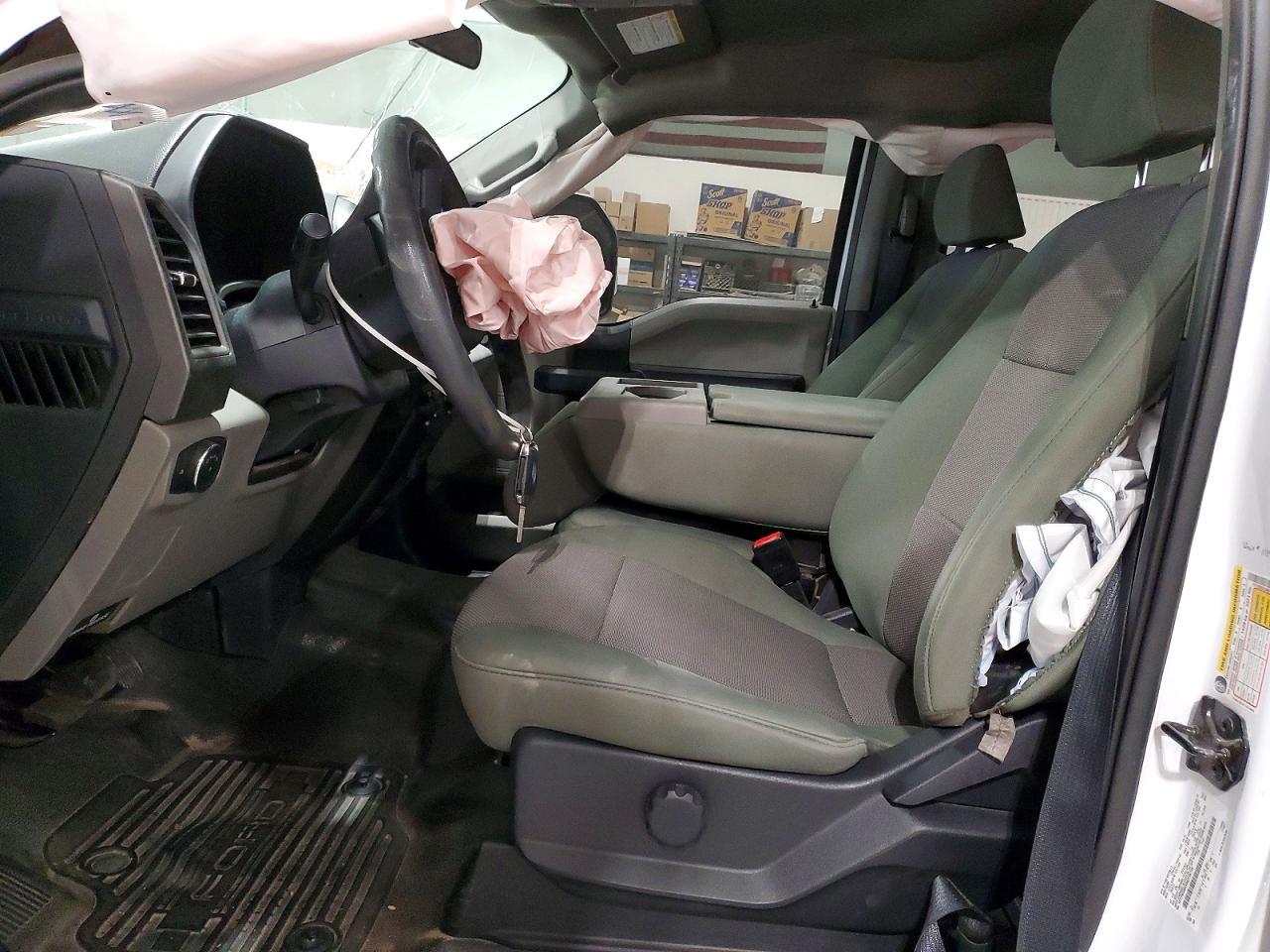 2022 Ford F250 Super Duty - Фото 7