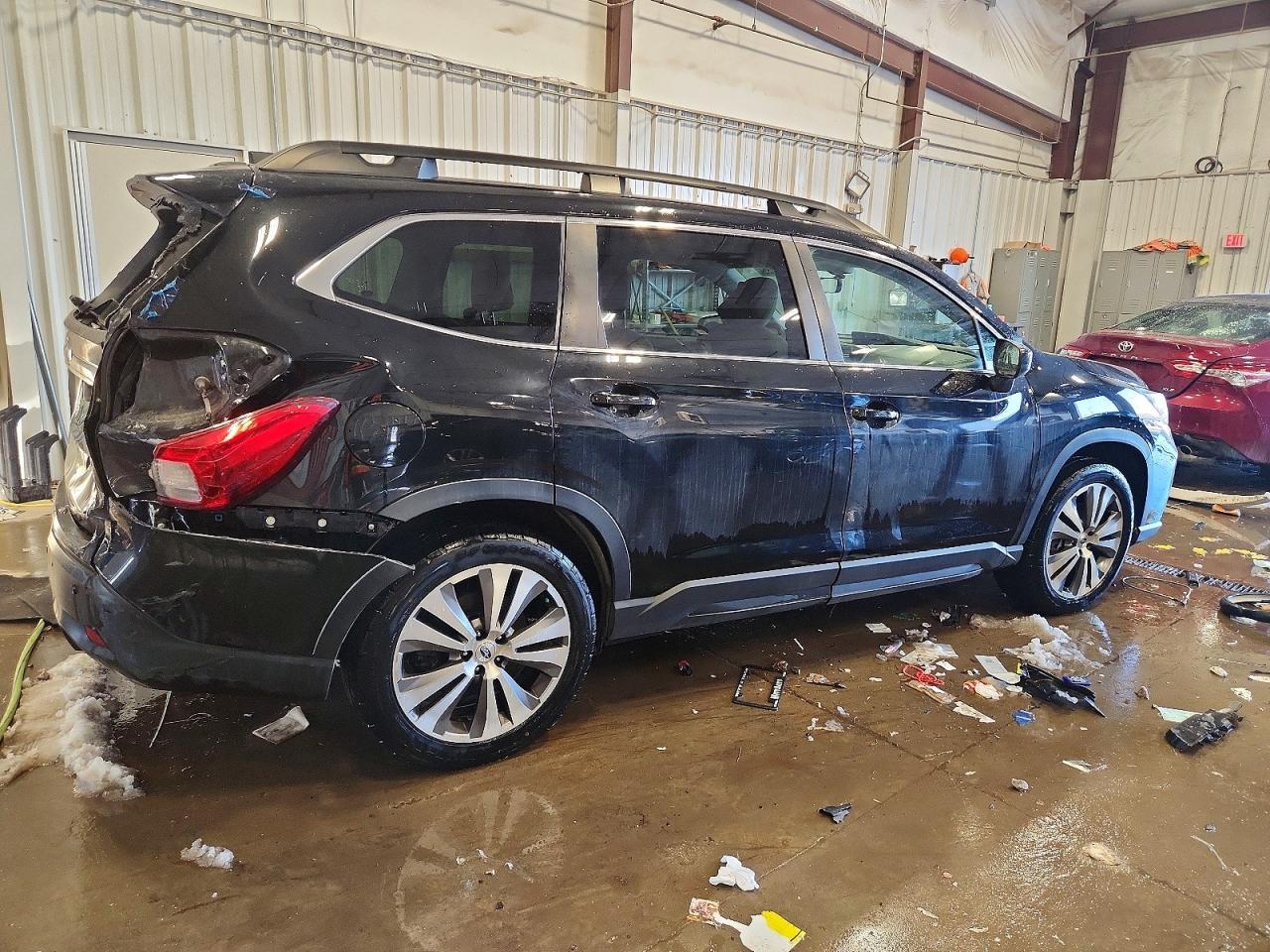 2020 Subaru Ascent Premium - Фото 3