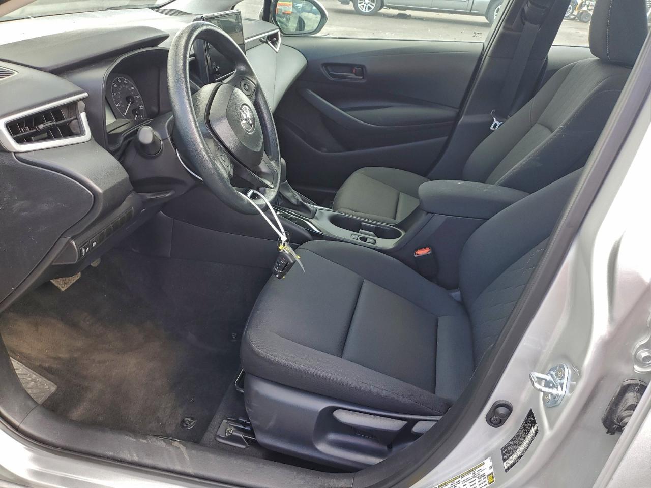 2025 Toyota Corolla Le - Фото 7