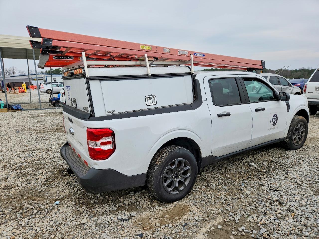 2023 Ford Maverick Utility / Service Truck - Фото 3