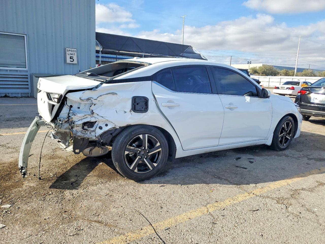 2025 Nissan Sentra Sv - Image 3