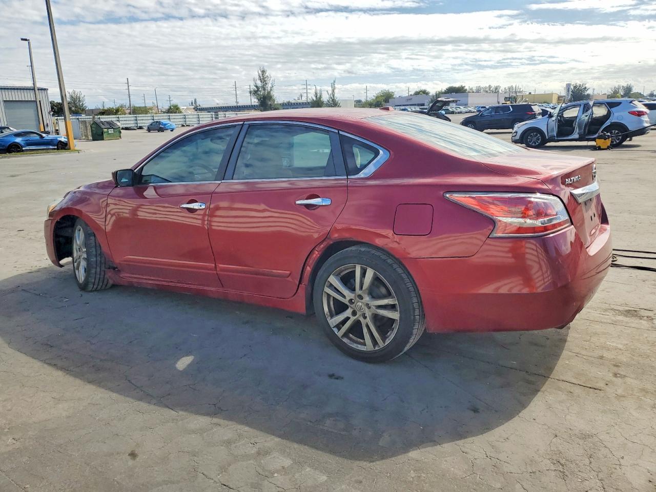 2015 Nissan Altima 2.5 - Фото 2