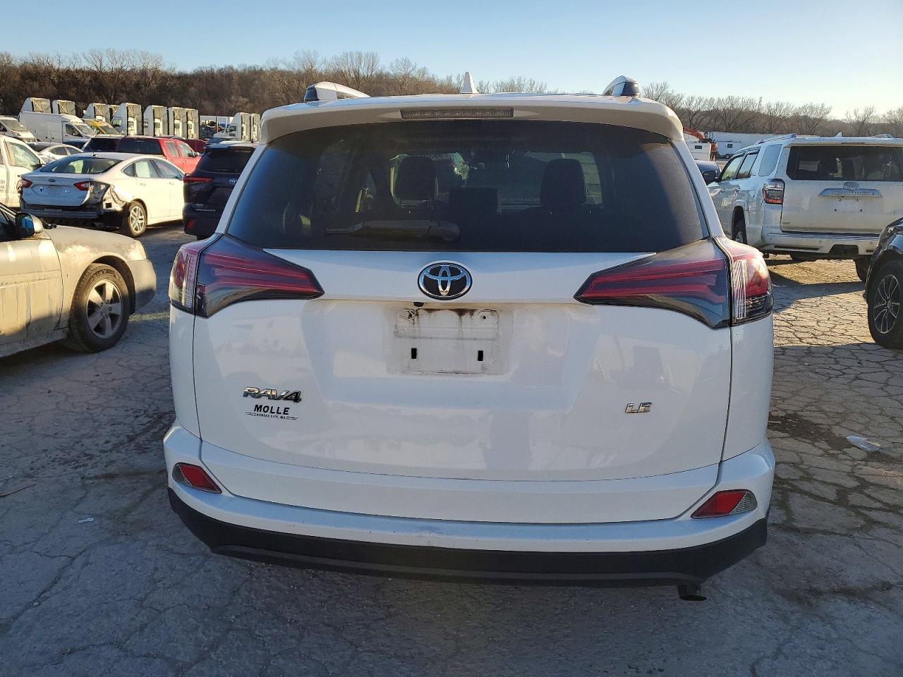 2018 Toyota Rav4 Le - Фото 6