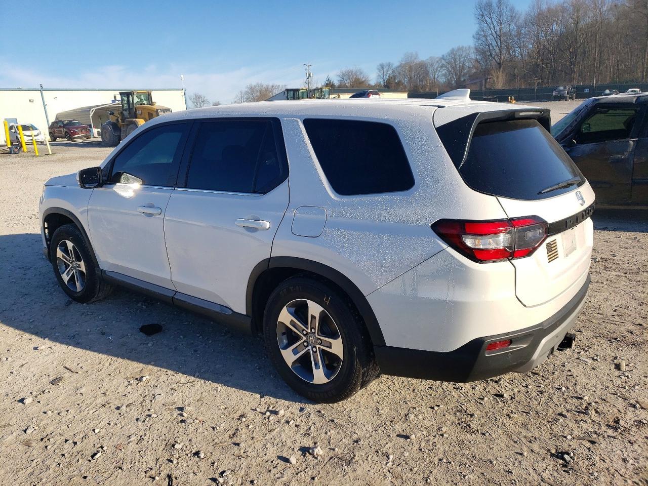 2025 Honda Pilot Exl - Image 2
