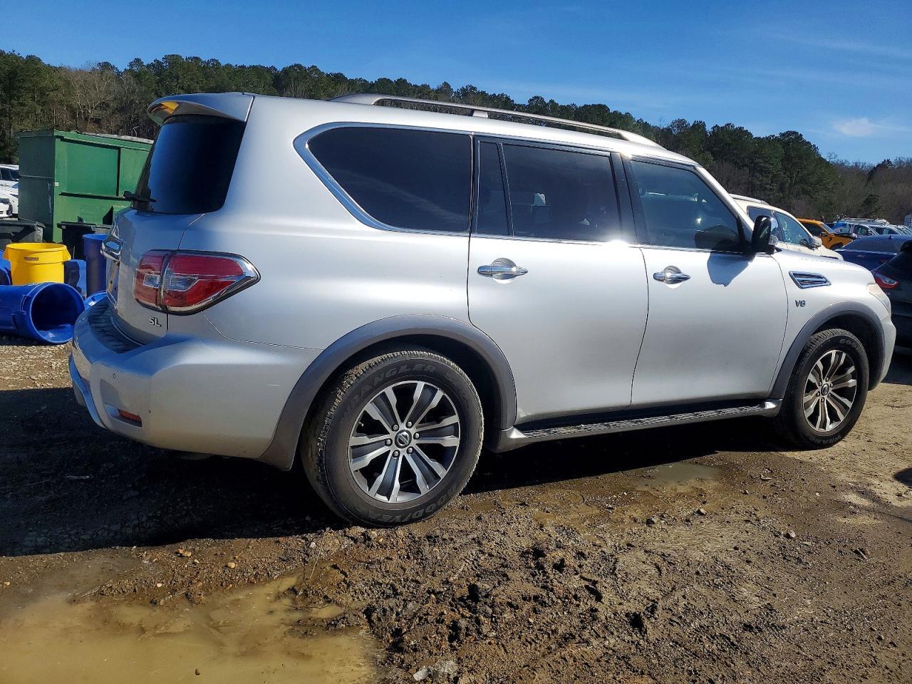 2017 Nissan Armada Sv - Image 3