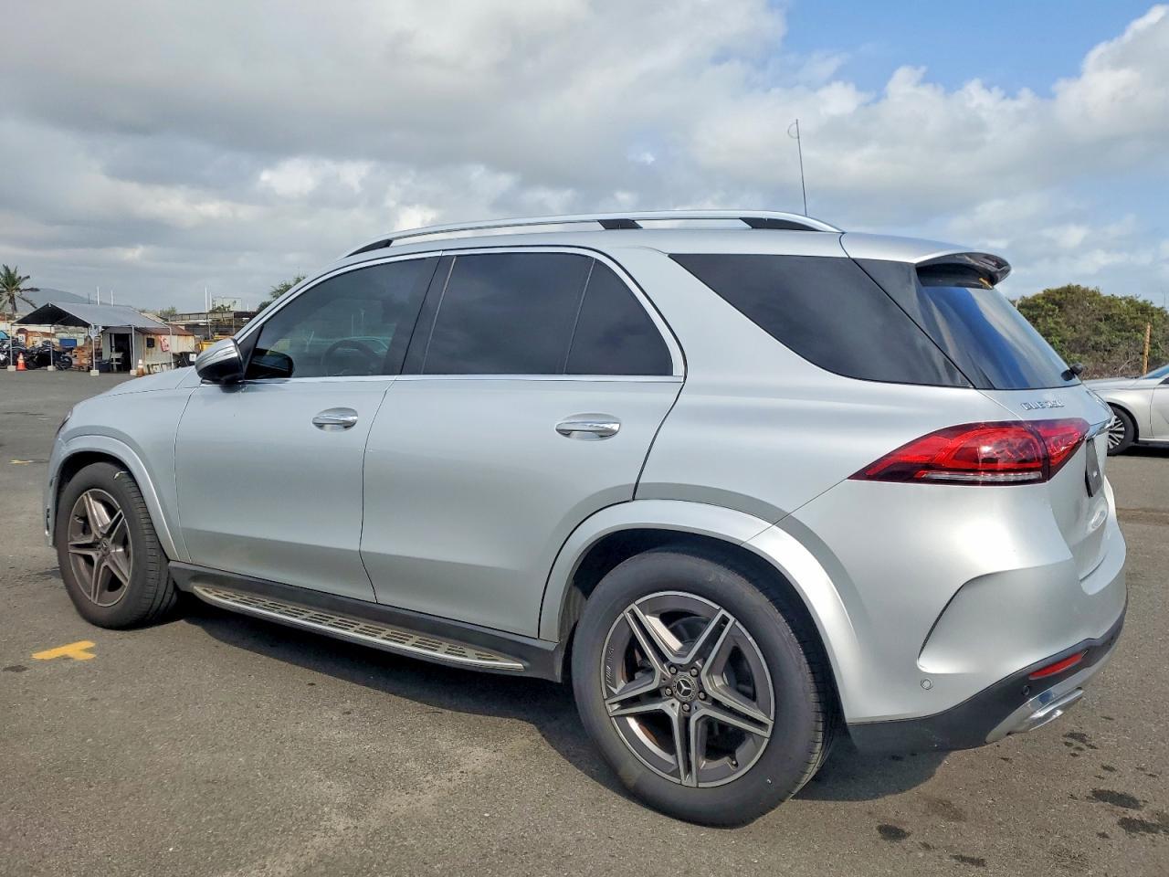 2021 Mercedes Benz Gle - Фото 2