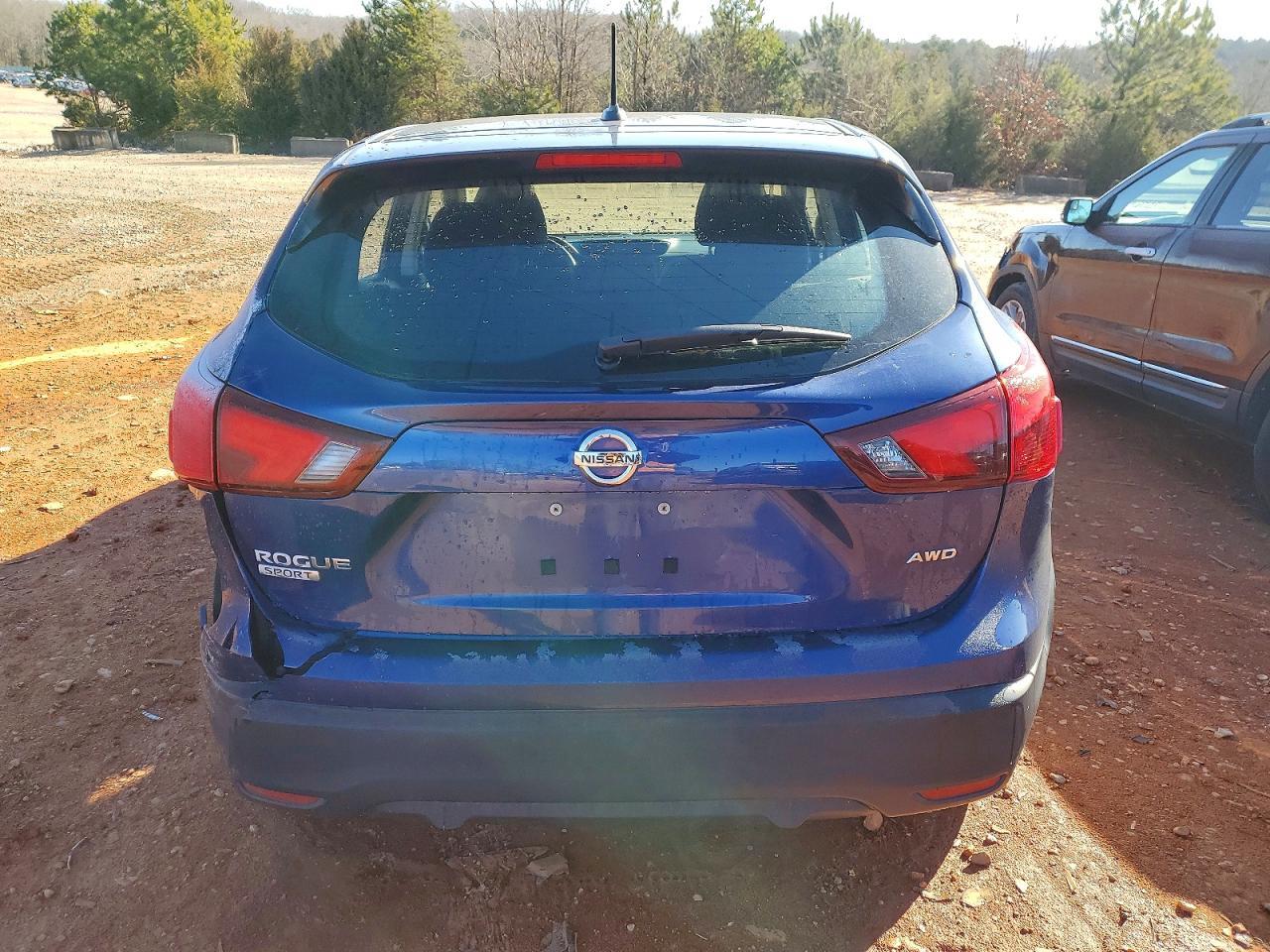 2019 Nissan Rogue Sport S - Image 6