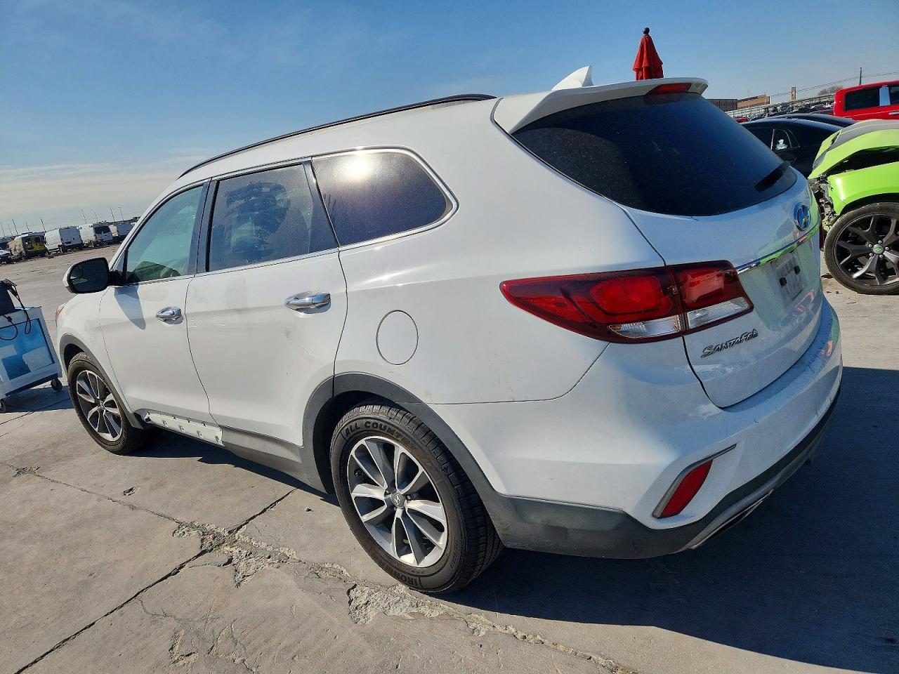 2017 Hyundai Santa Fe Se - Фото 2