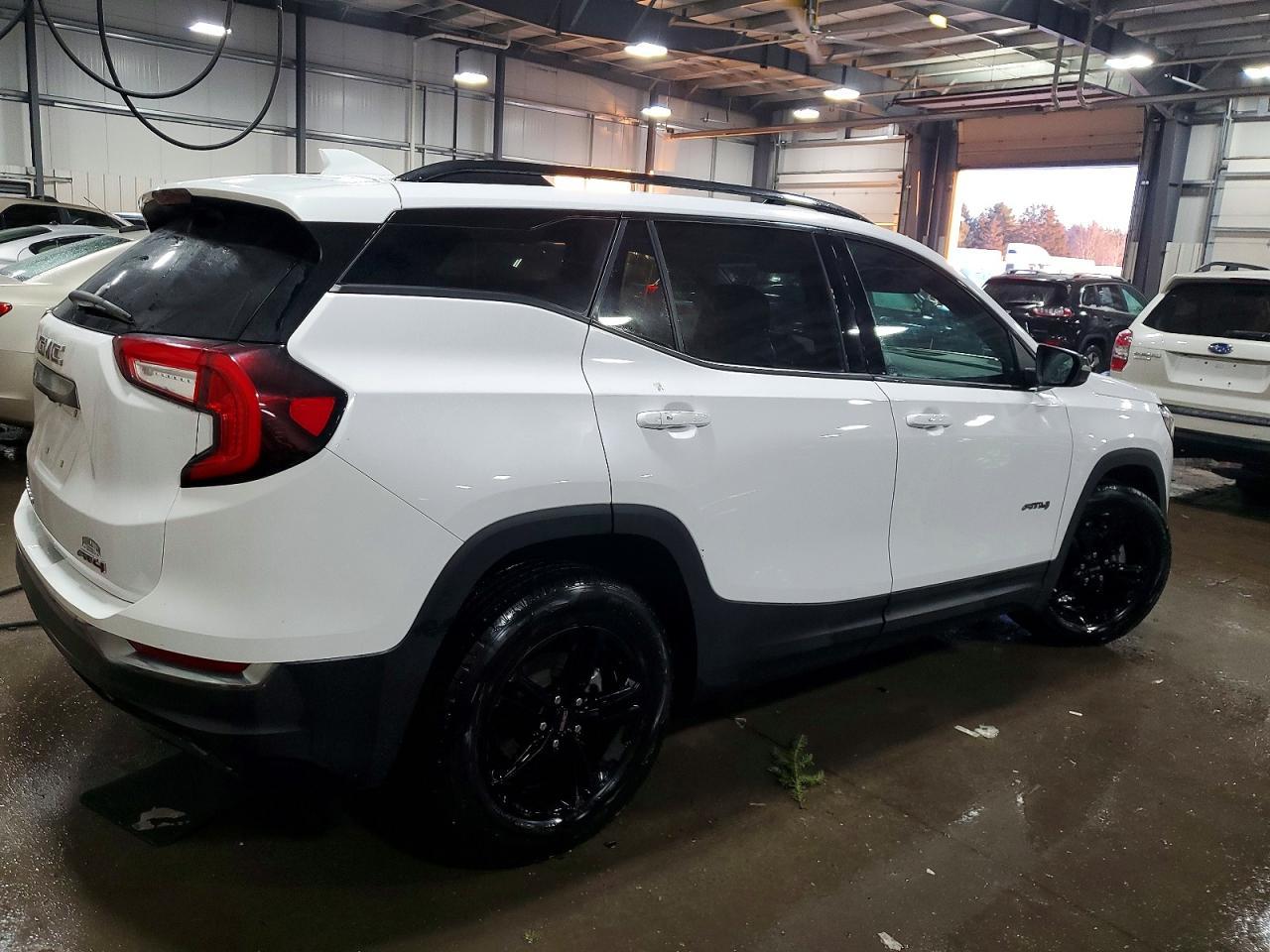 2022 GMC Terrain At4 - Image 3
