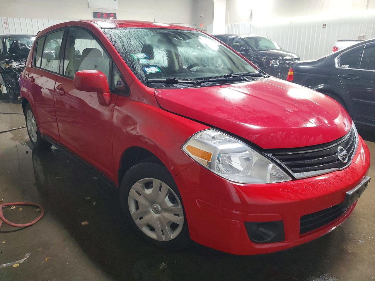 2011 Niss Versa - Image 4