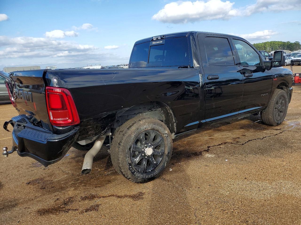 2025 Ram 2500 - Фото 3