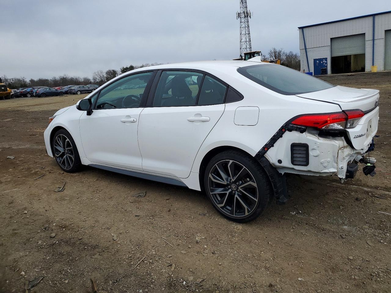 2021 Toyota Corolla Se - Фото 2