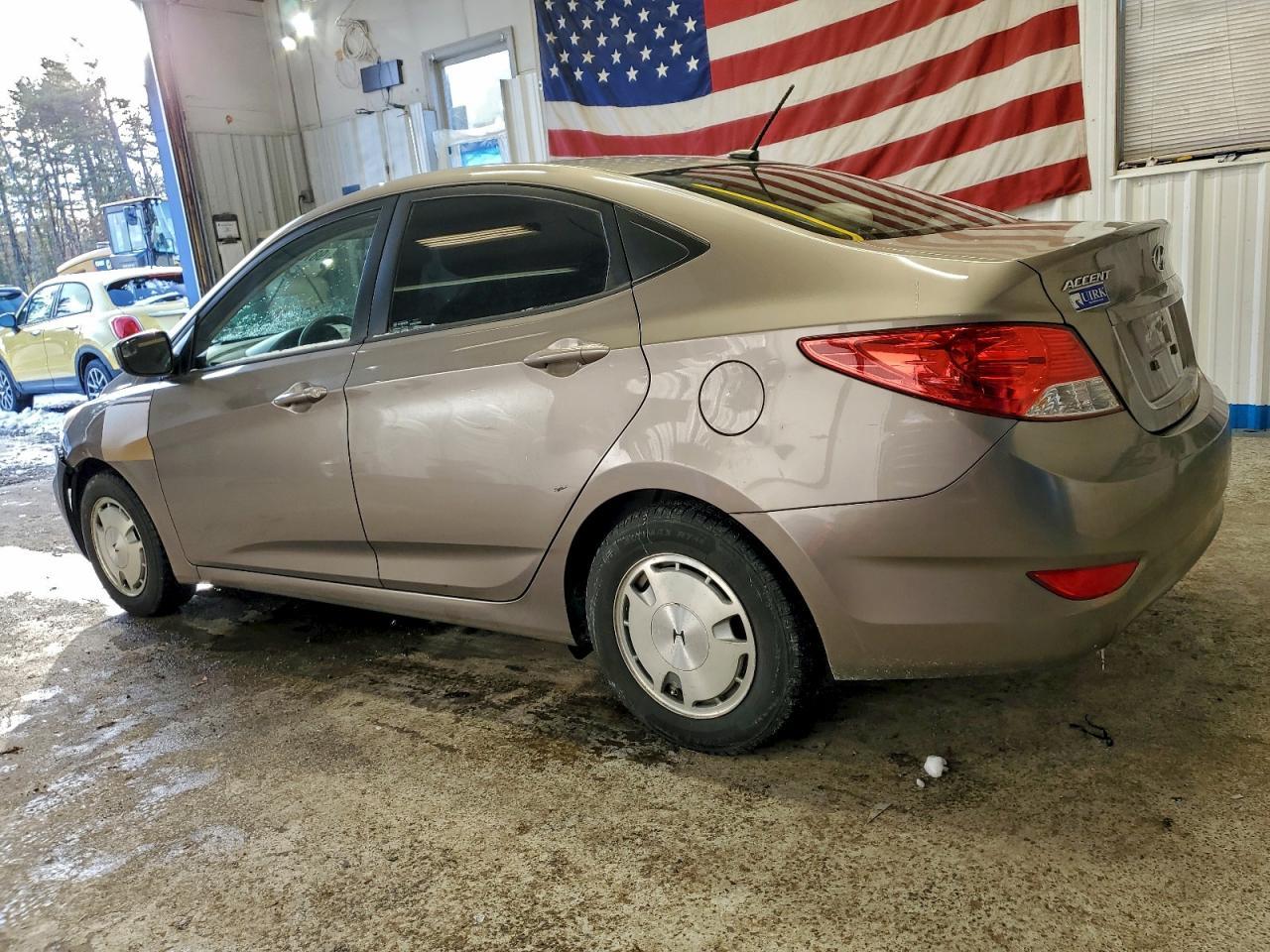 2014 Hyundai Accent Gls - Фото 2