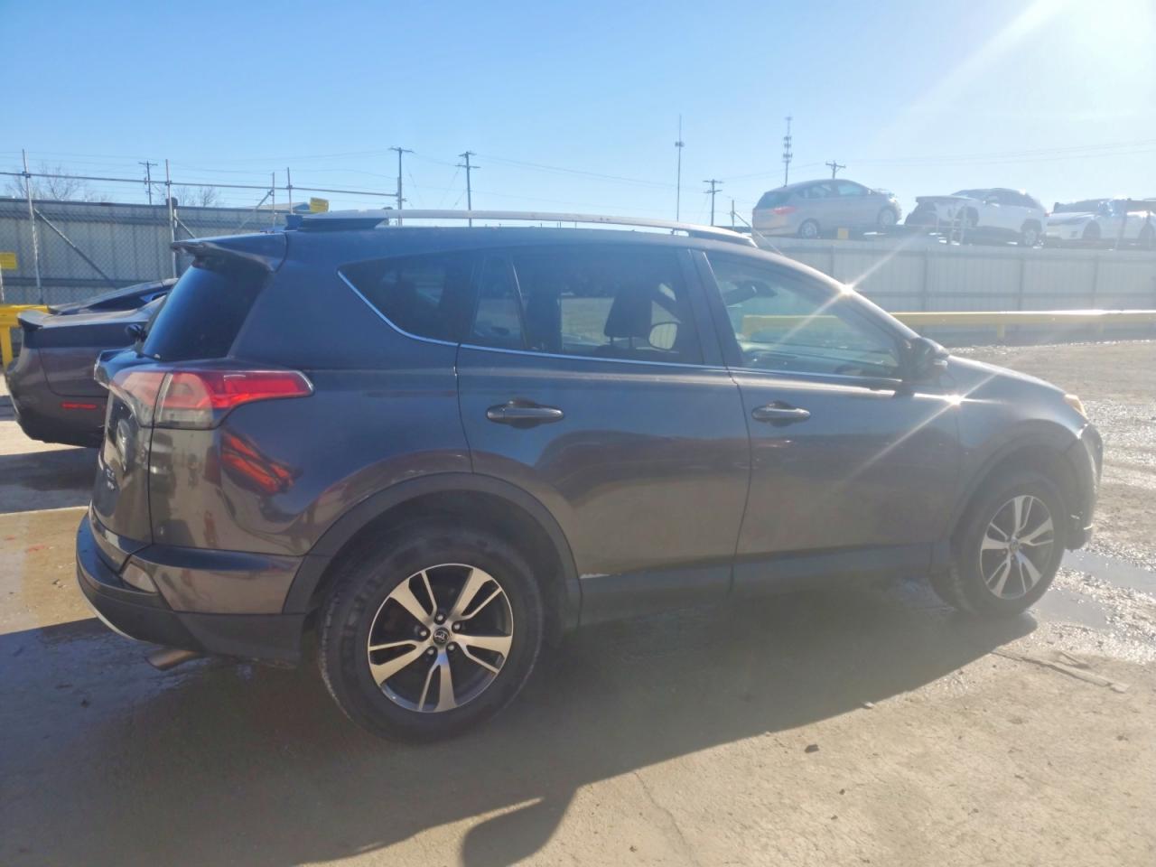 2016 Toyota Rav4 Xle - Фото 3