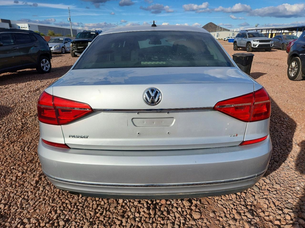 2016 Volkswagen Passat S - Image 6