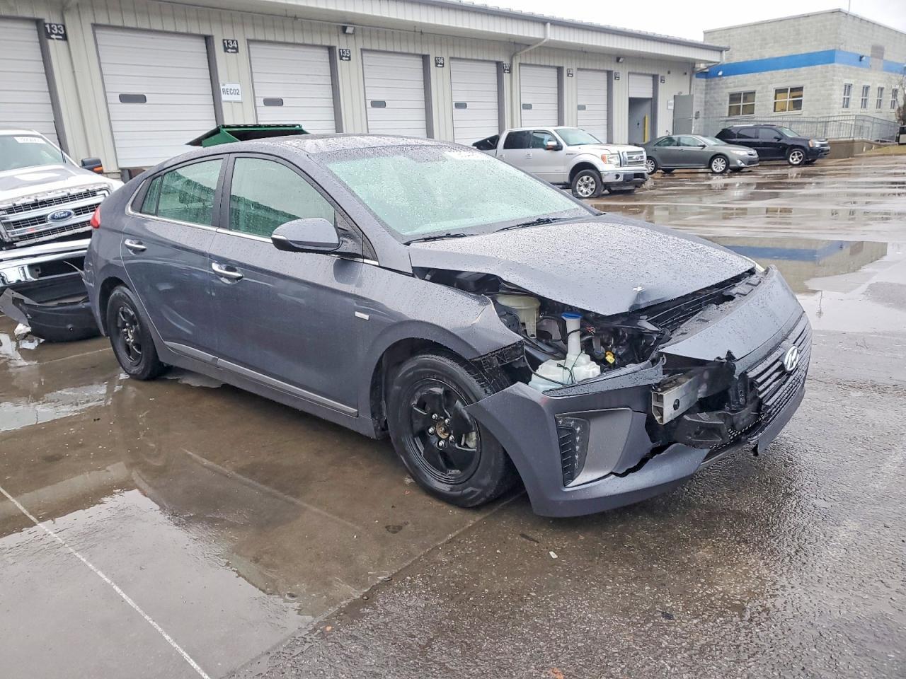 2017 Hyundai Ioniq Limited - Image 4