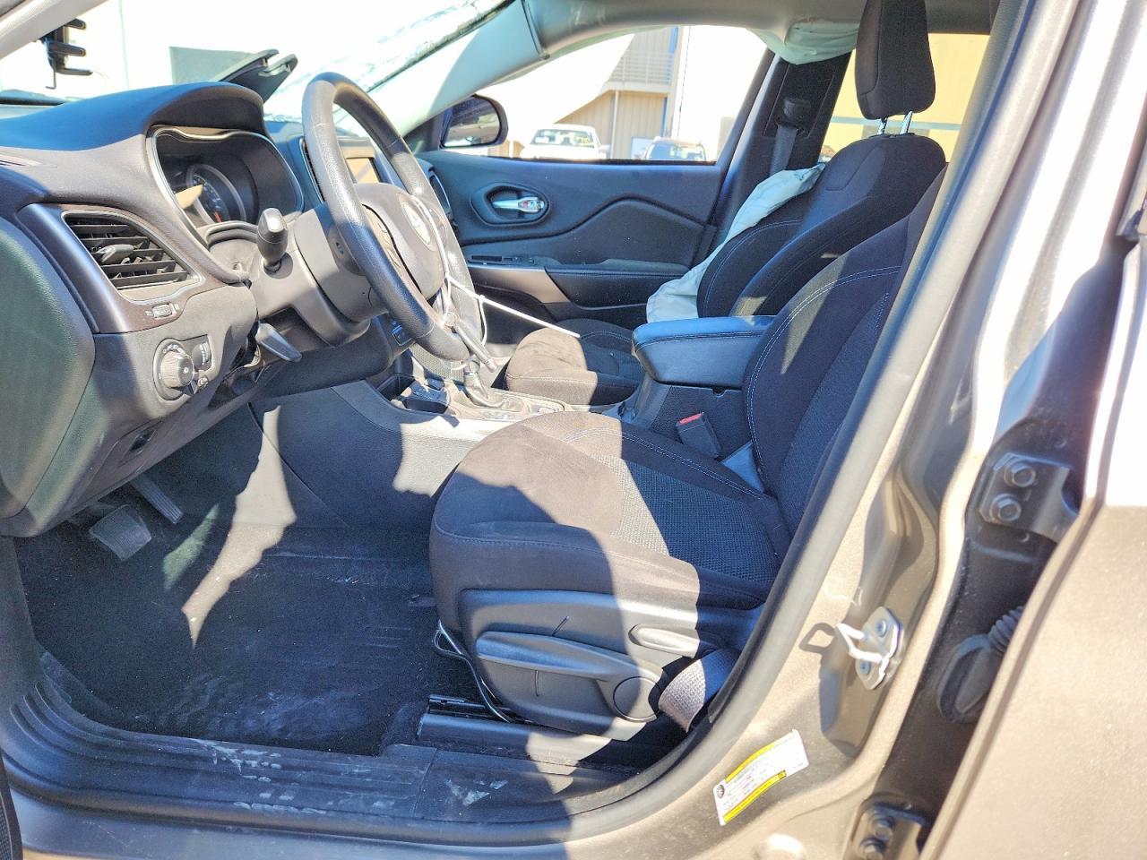 2019 Jeep Cherokee Latitude - Фото 7