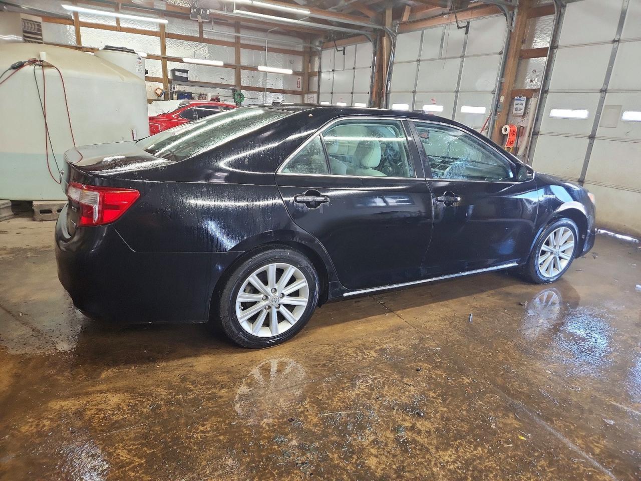 2012 Toyota Camry Hybrid Xle - Фото 3