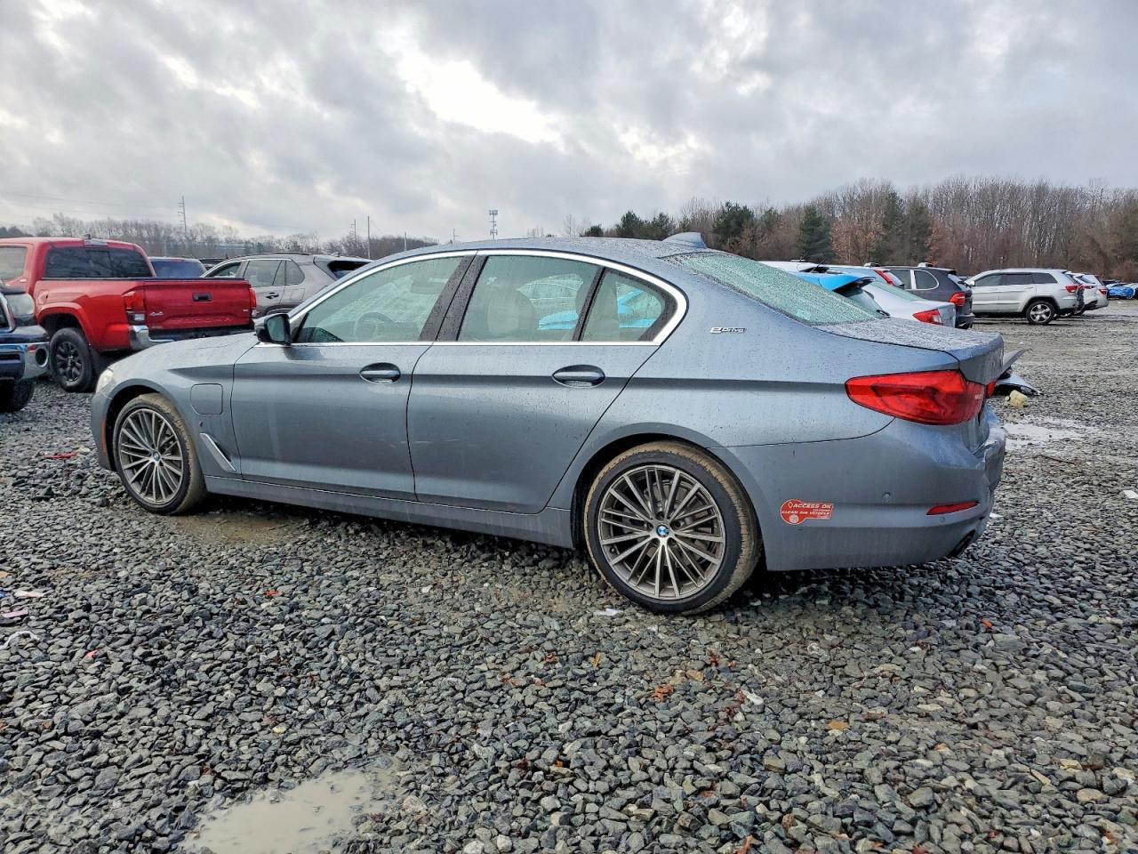 2019 BMW 5 Series 530E Iperfo - Image 2