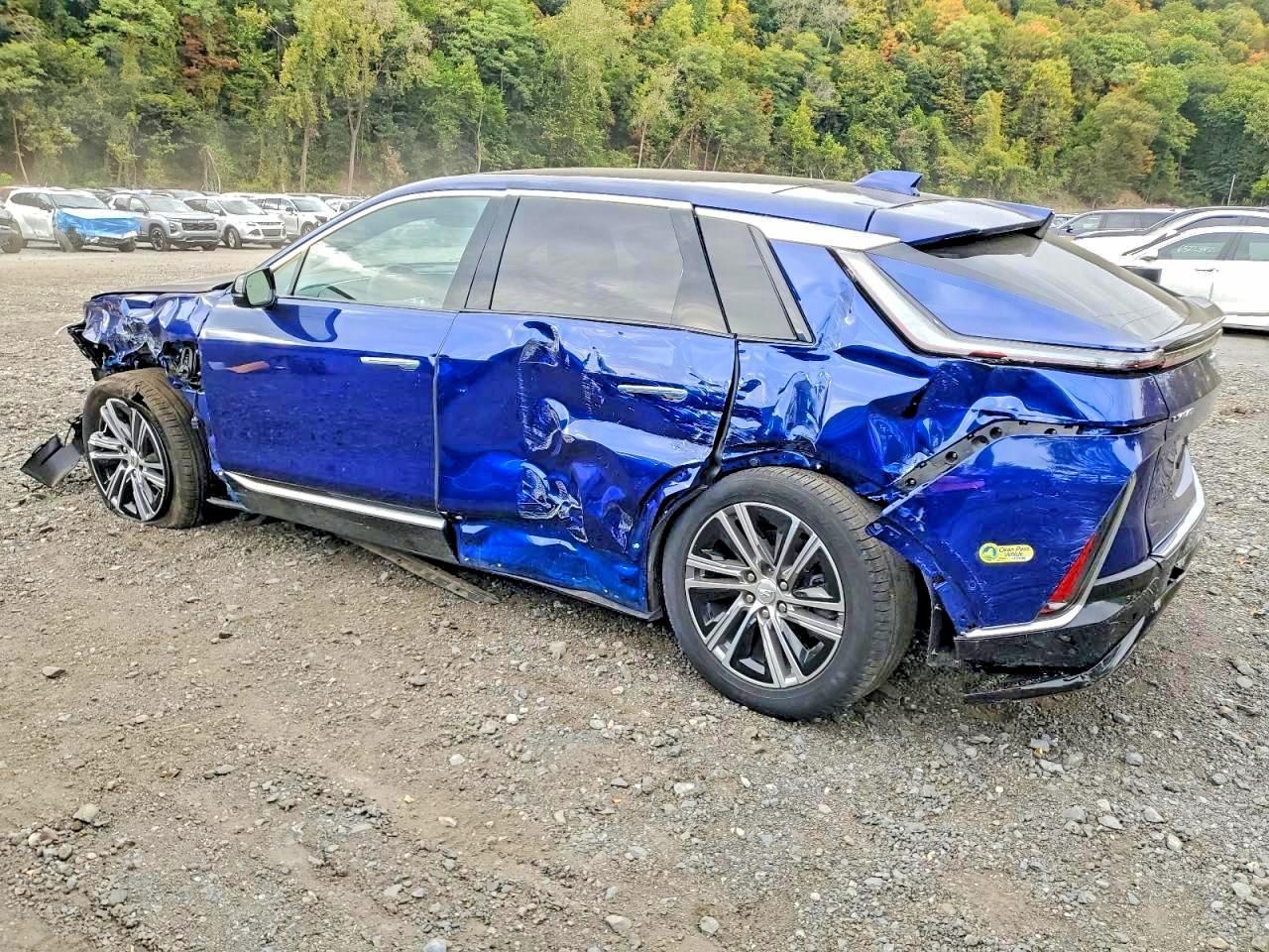 2024 Cadillac Lyriq Luxury - Фото 2