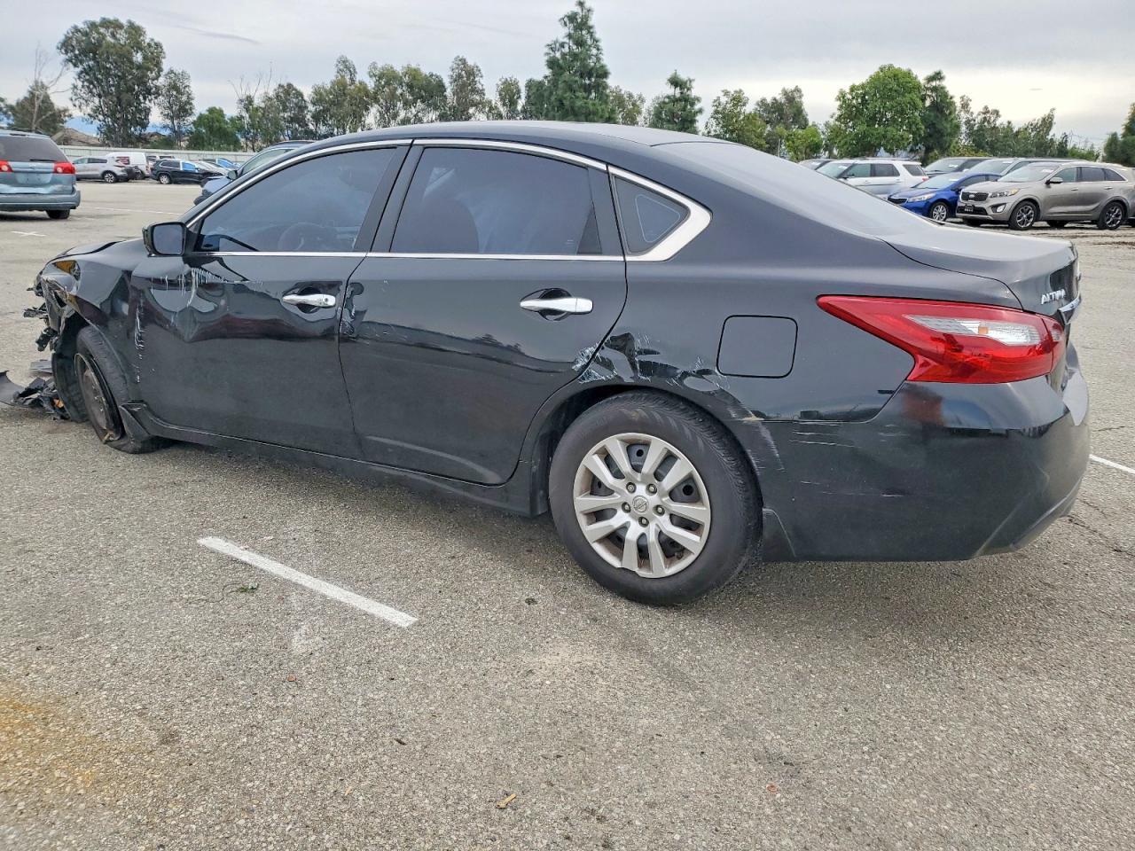 2018 Nissan Altima 2.5 - Image 2