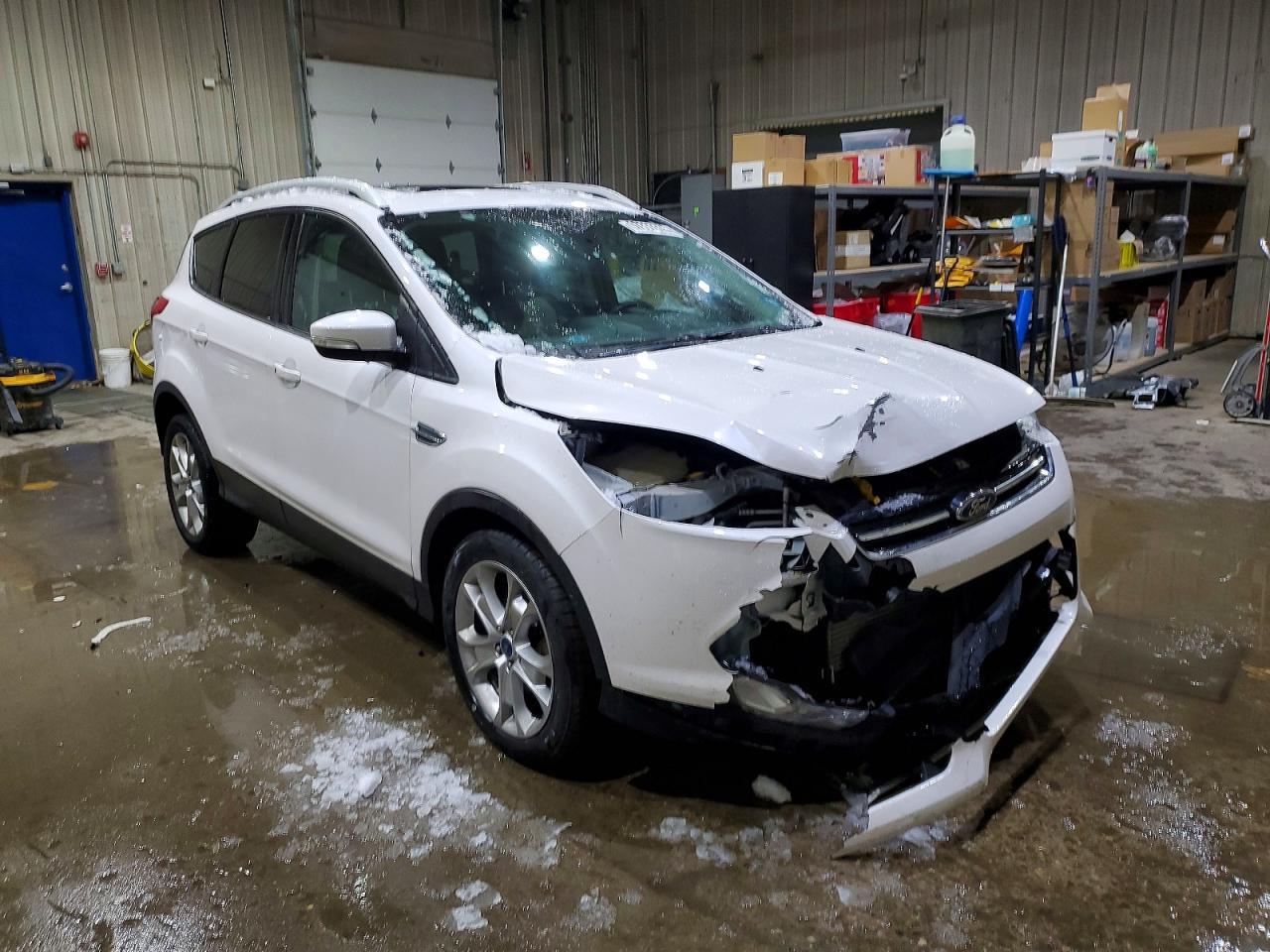 2016 Ford Escape Titanium - Image 4