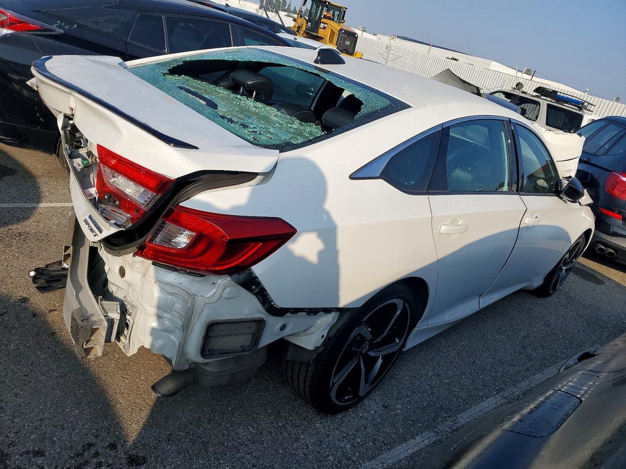 2022 Honda Accord Hybrid Sport - Фото 3