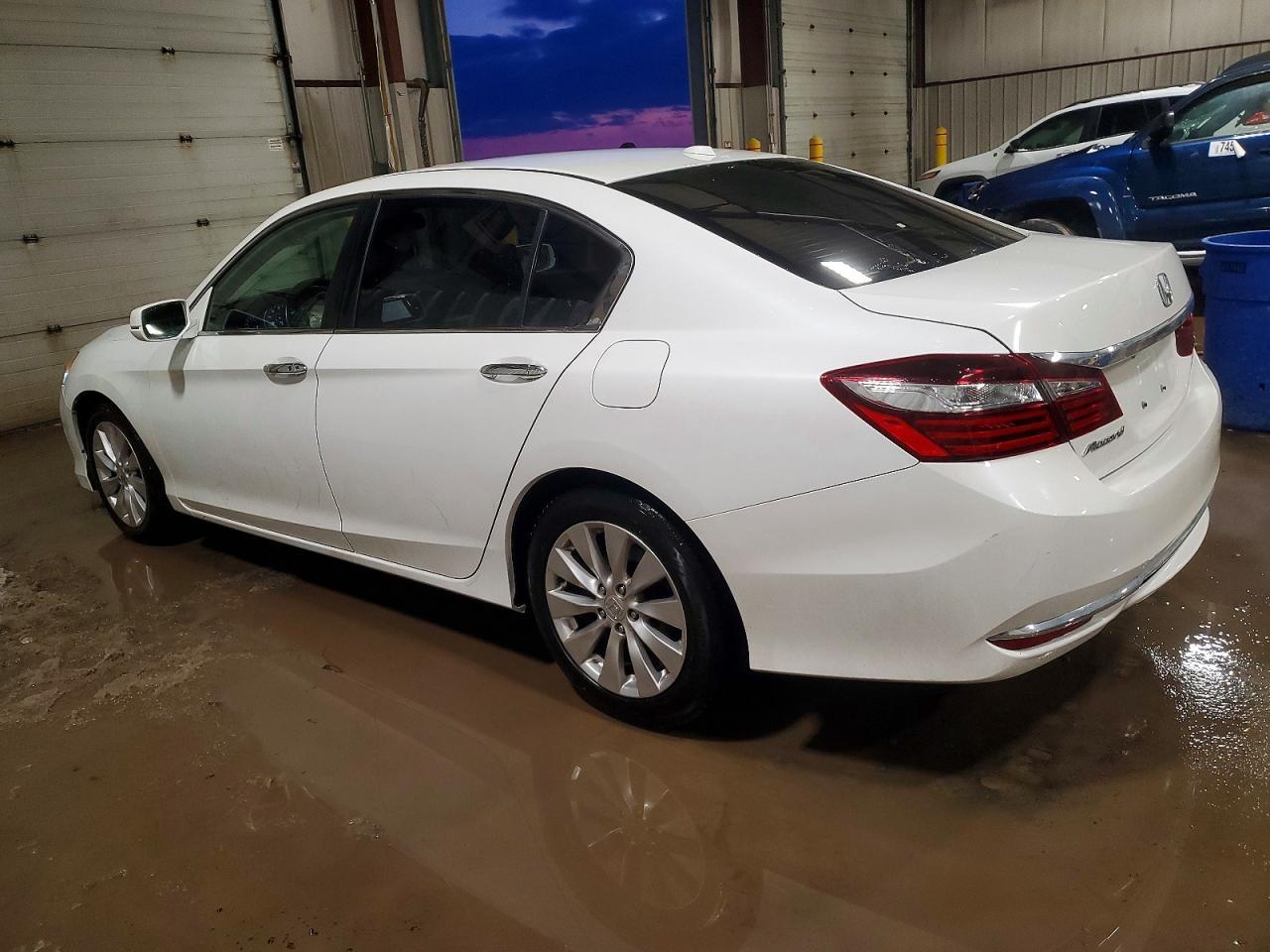 2016 Honda Accord Exl - Image 2