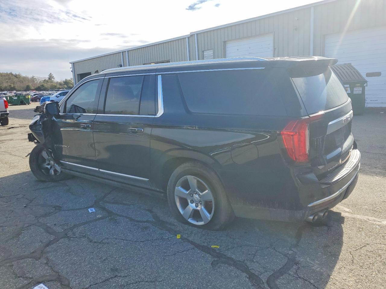 2021 GMC Yukon Xl Denali - Фото 2