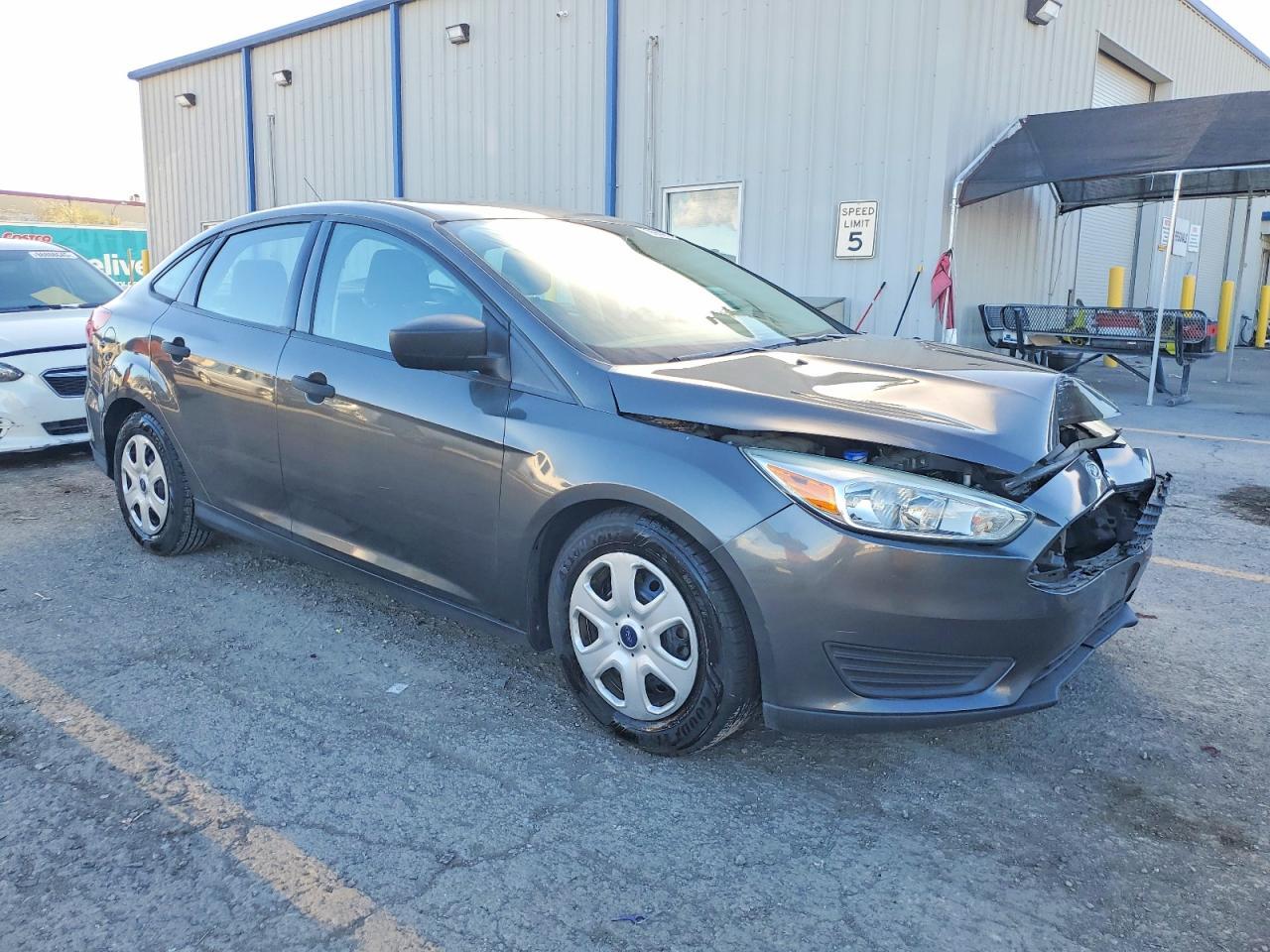2016 Ford Focus S - Image 4