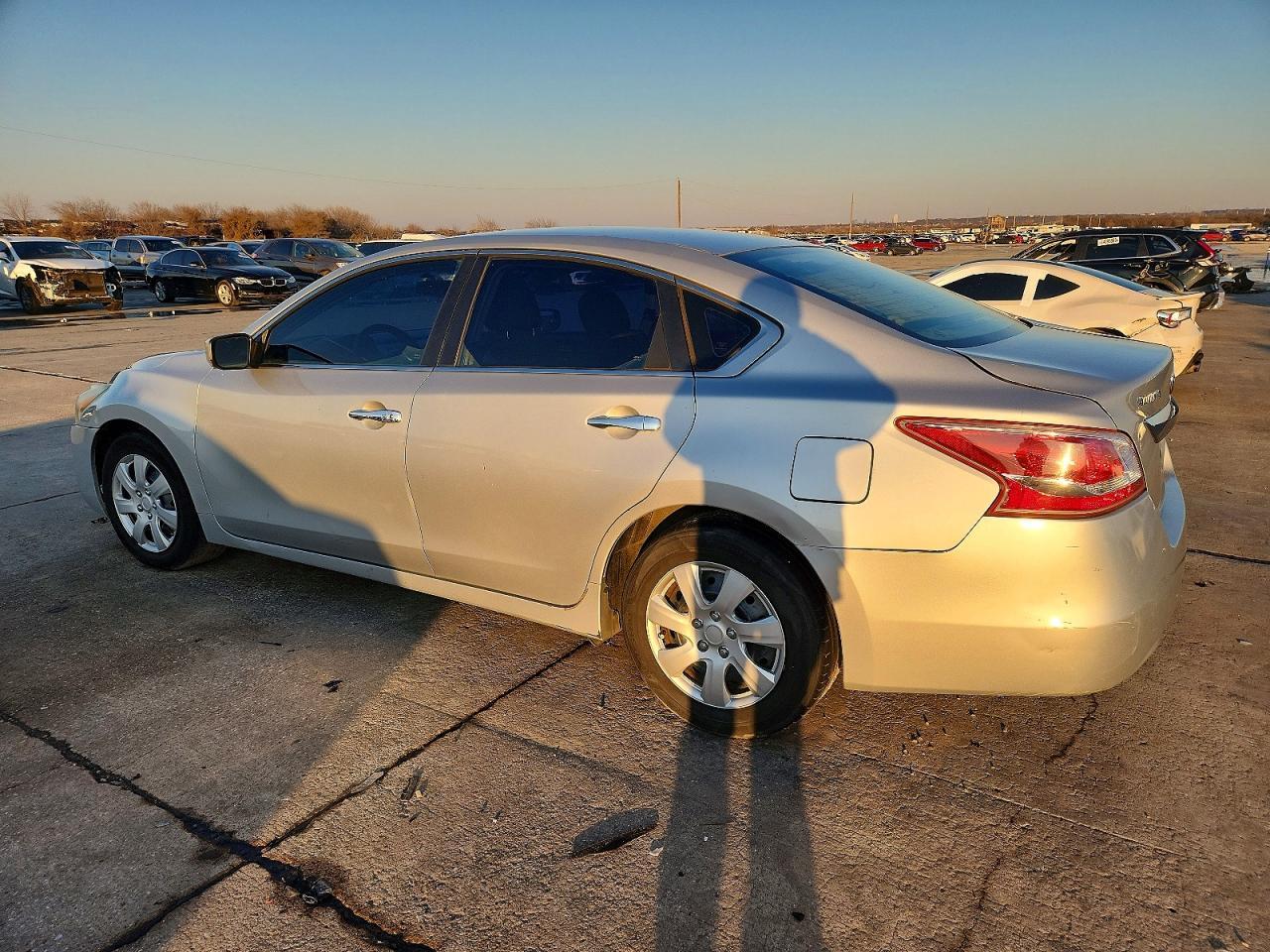 2013 Nissan Altima 2.5 - Фото 2
