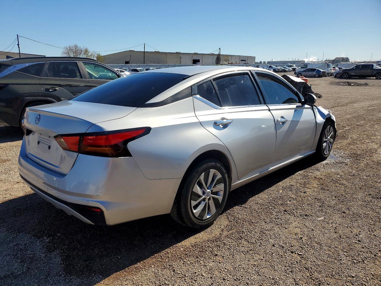 2023 Nissan Altima 2.5 S - Image 3