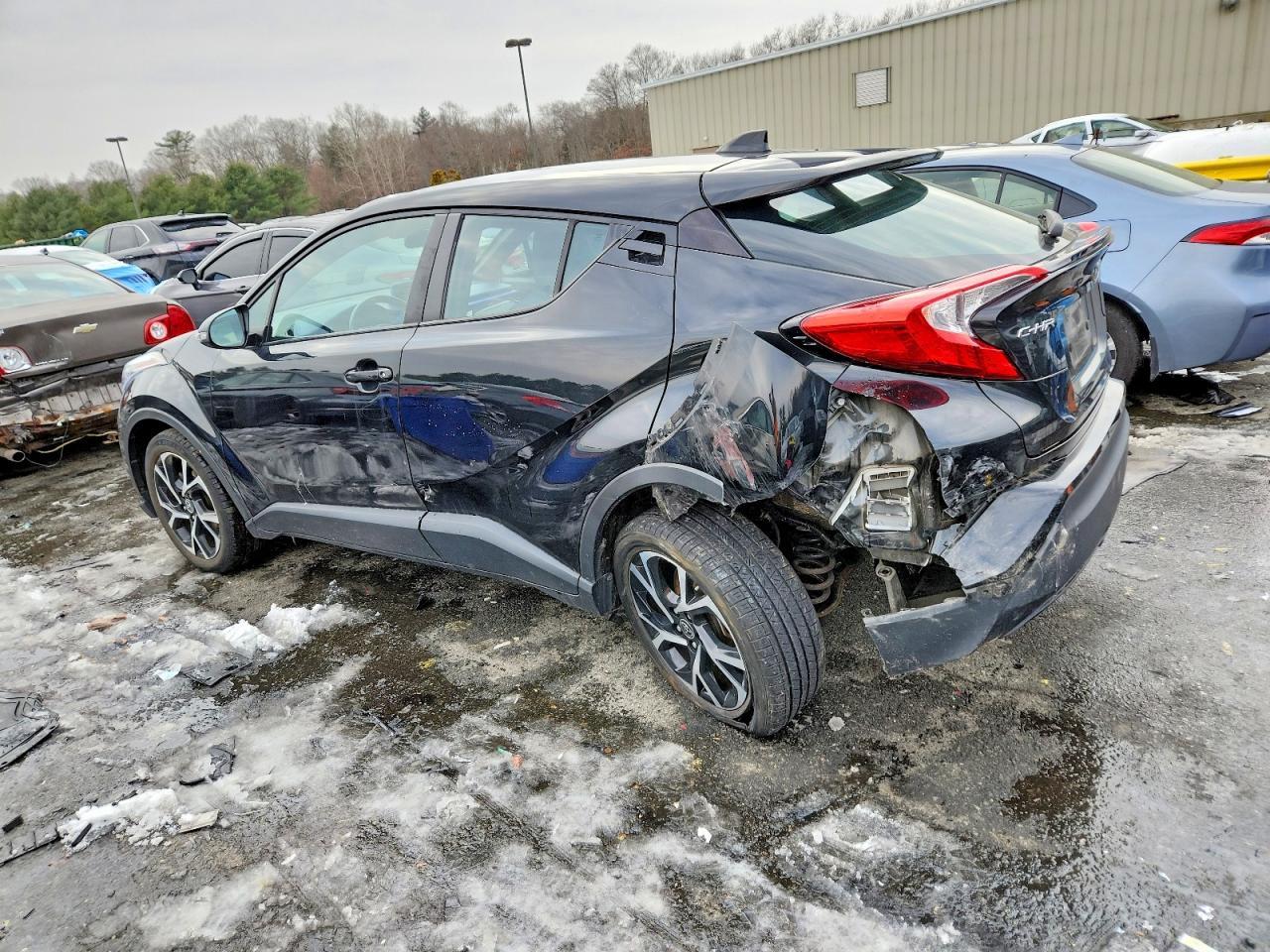 2022 Toyota C-Hr Xle - Фото 2