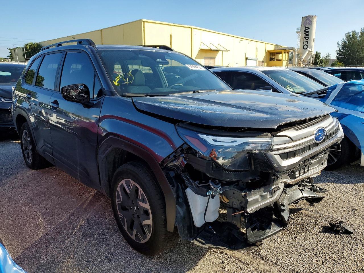2025 Subaru Forester Premium - Image 4