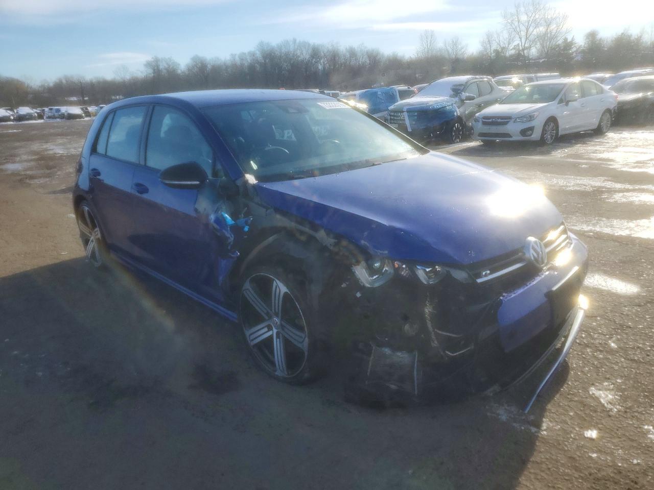 2016 Volkswagen Golf R - Image 4