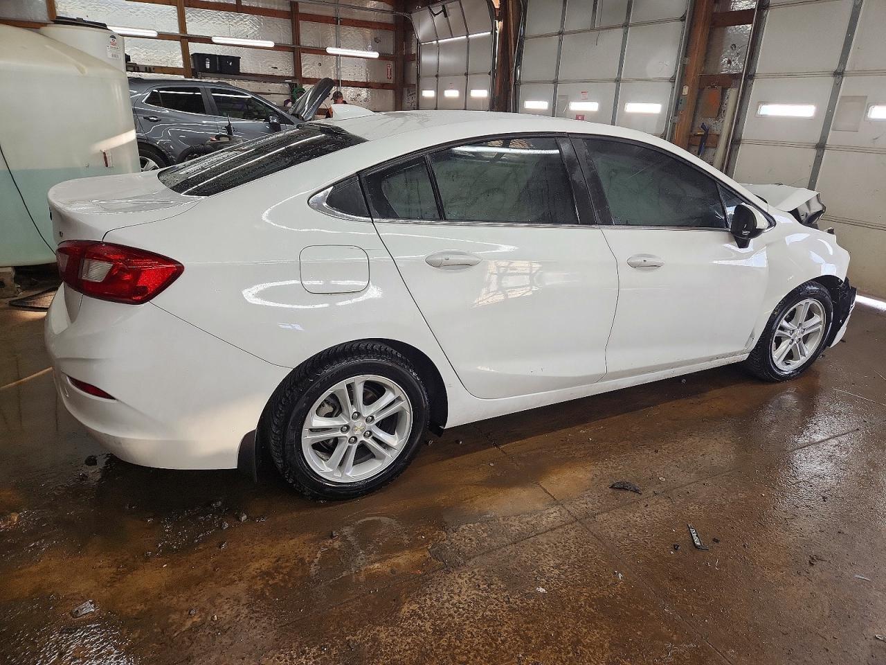 2018 Chevrolet Cruze Lt - Фото 3