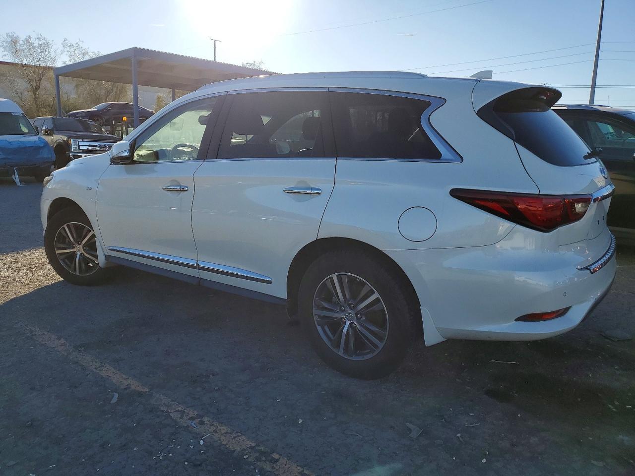 2019 Infiniti Qx60 Luxe - Фото 2