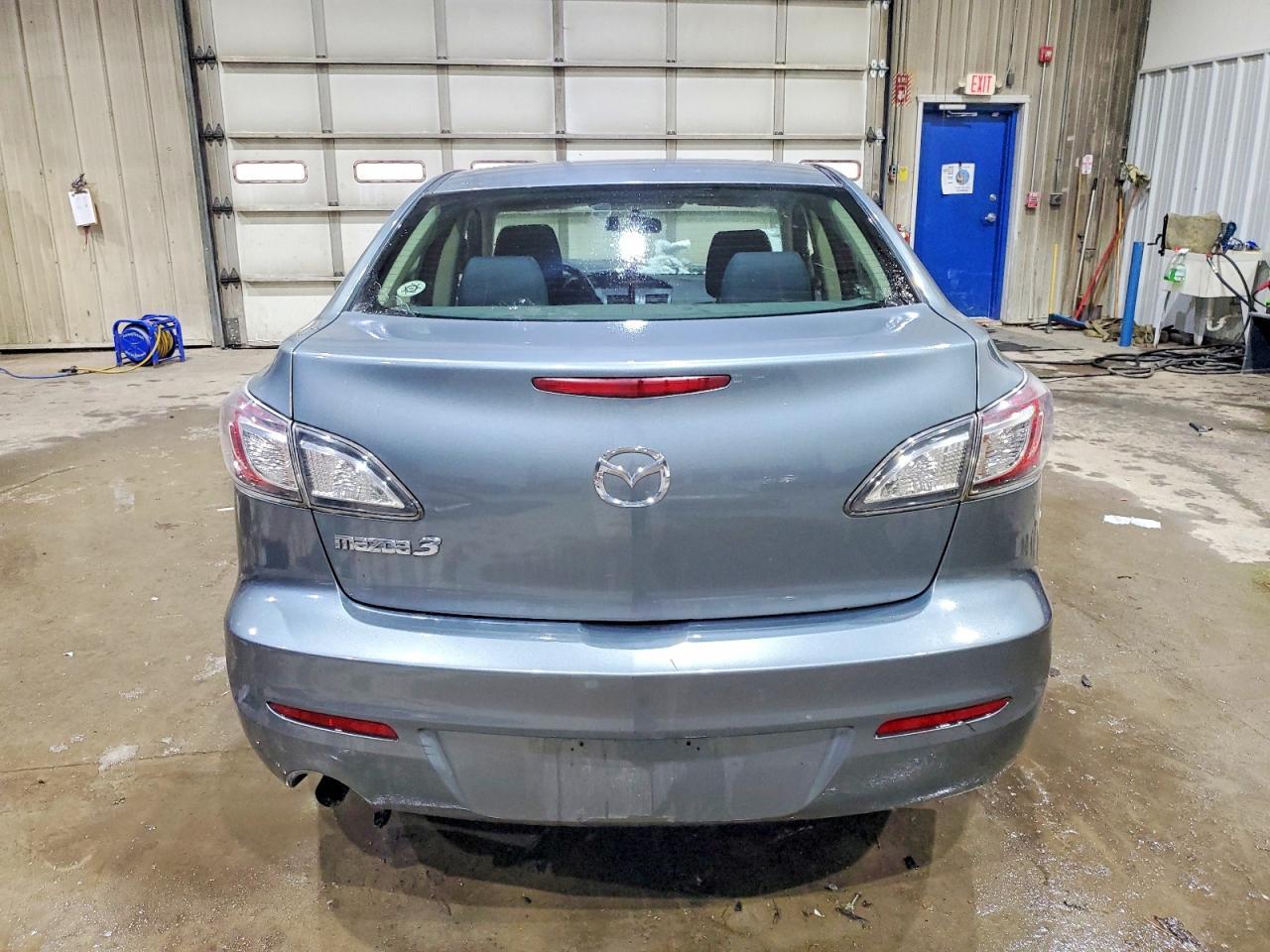 2012 Mazda 3 I - Image 6