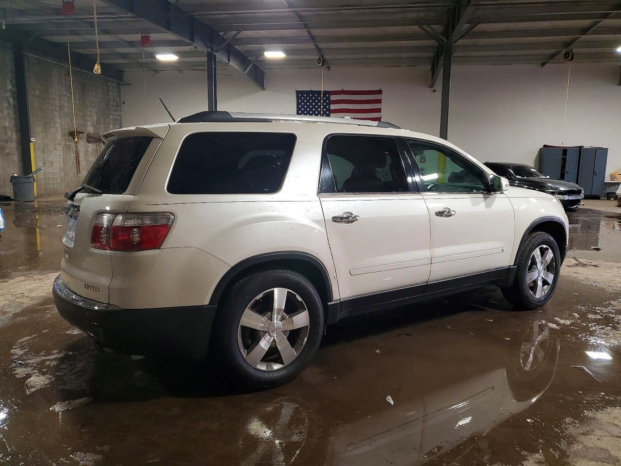 2010 GMC Acadia Slt-1 - Image 3