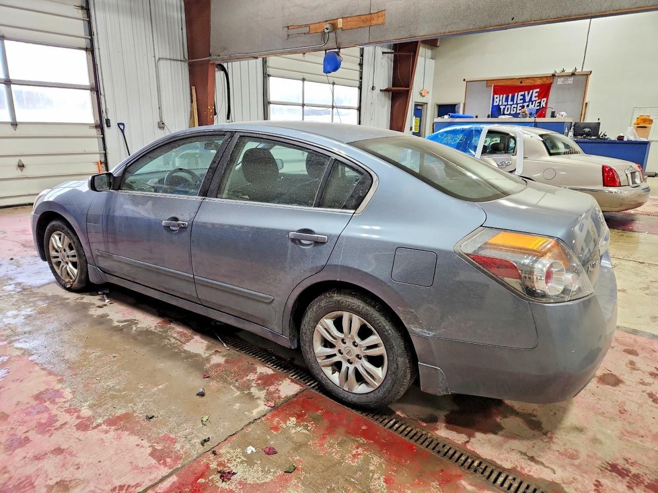 2012 Nissan Altima Base - Image 2