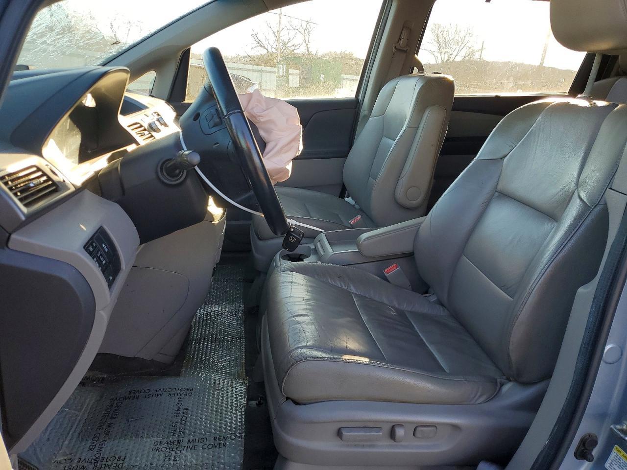 2012 Honda Odyssey Touring - Фото 7