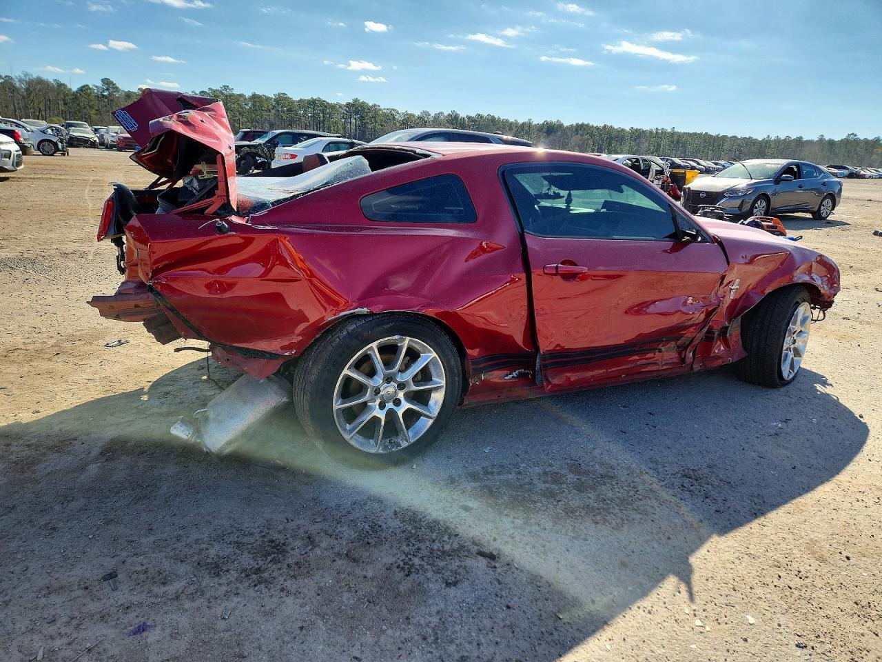 2011 Ford Mustang - Фото 3