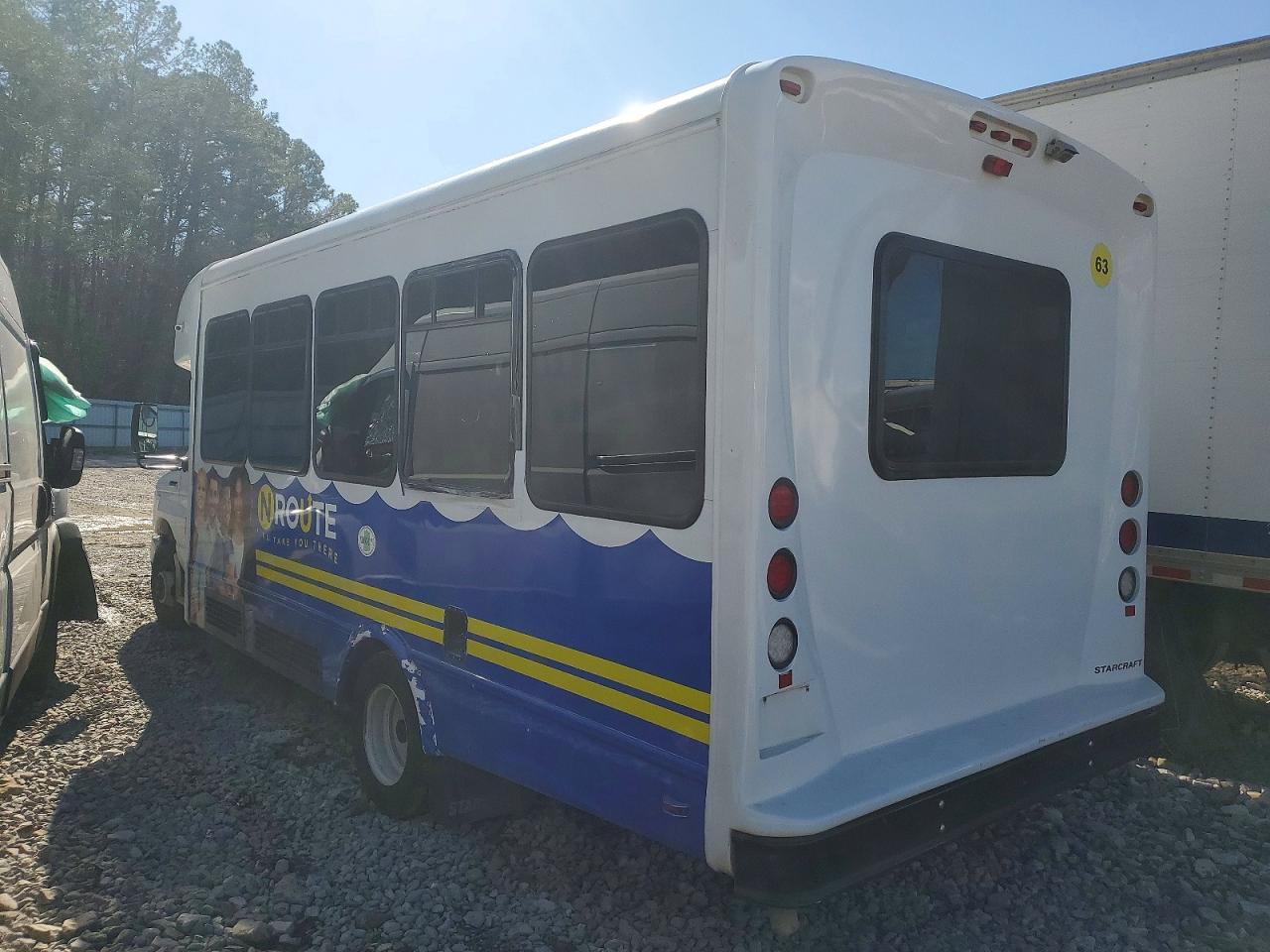 2019 Ford E450 Shuttle Bus - Image 3