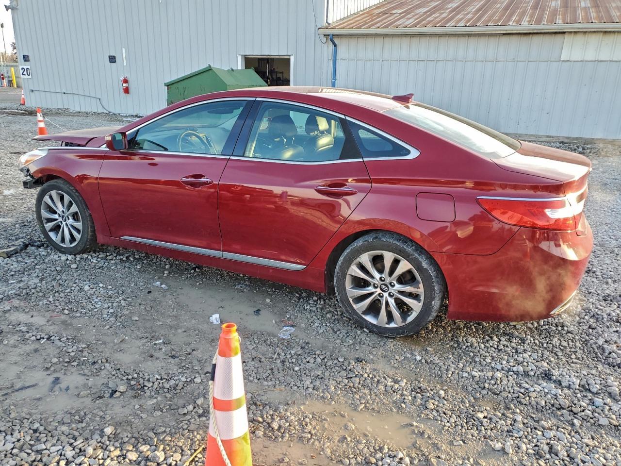2013 Hyundai Azera - Image 2