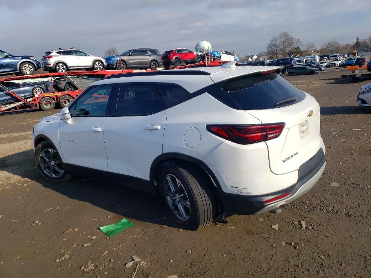 2023 Chevrolet Blazer 3Lt - Фото 2