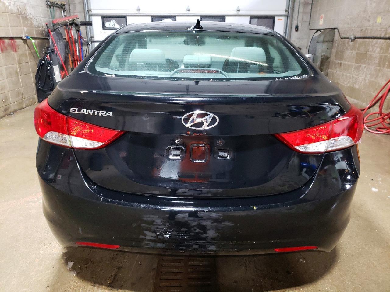 2013 Hyundai Elantra Gls - Фото 6