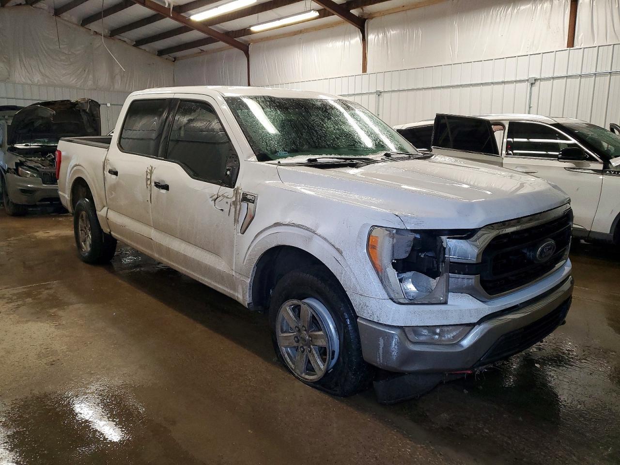 2022 Ford F150 Supercrew - Фото 4