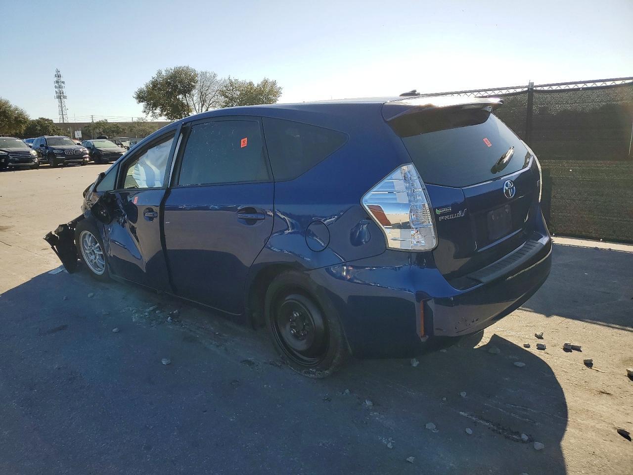 2014 Toyota Prius V - Image 2