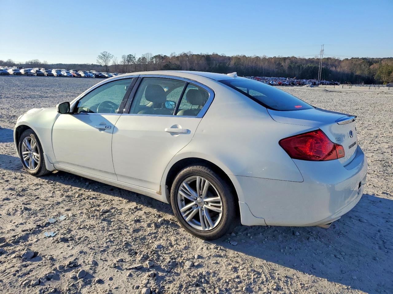 2011 Infiniti G25 Base - Фото 2