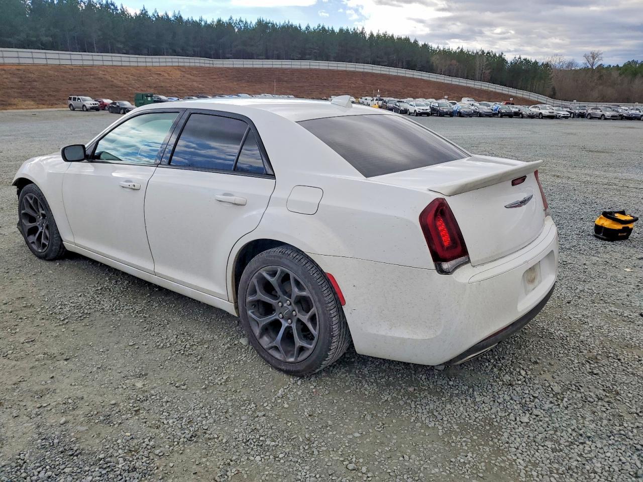 2019 Chrysler 300 S - Image 2